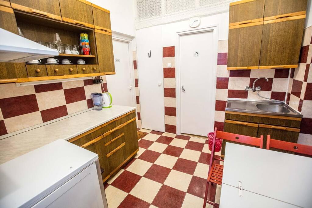 Center Apartment 5 Private Room For 19 People Budapest Luaran gambar