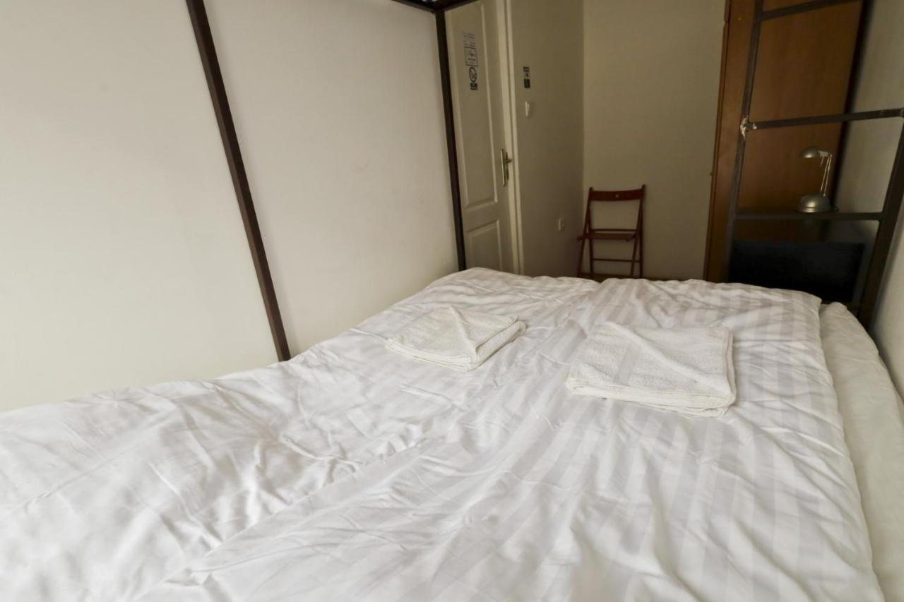 Center Apartment 5 Private Room For 19 People Budapest Luaran gambar