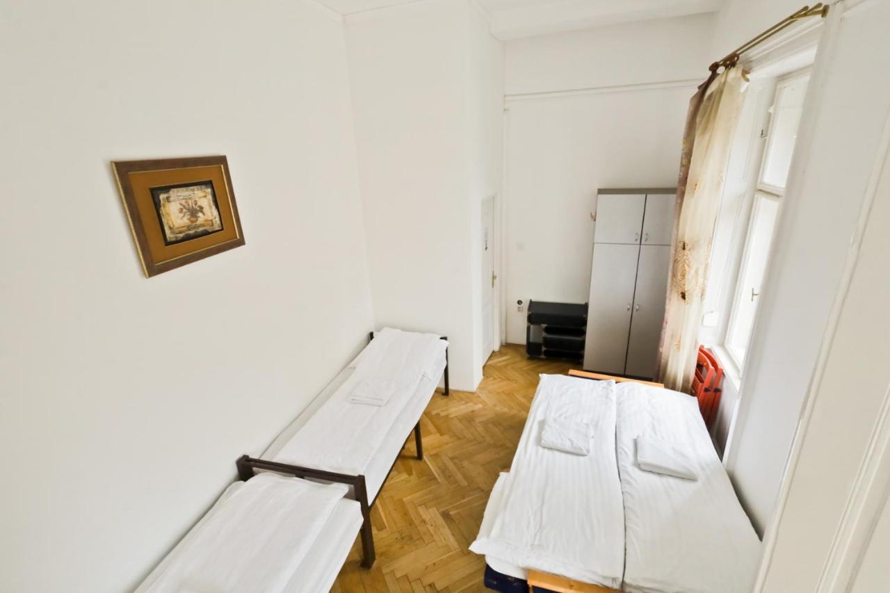 Center Apartment 5 Private Room For 19 People Budapest Luaran gambar